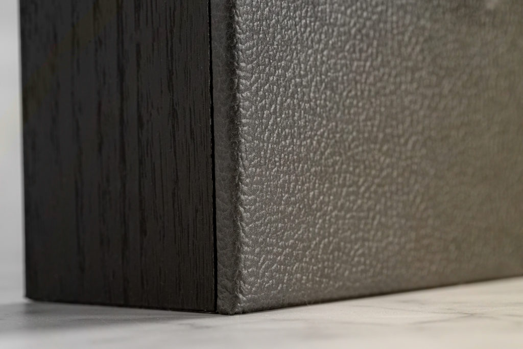 Genuine Italian Leather Details with Memories of a Geisha 